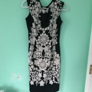 New York and company black and white women’s dress